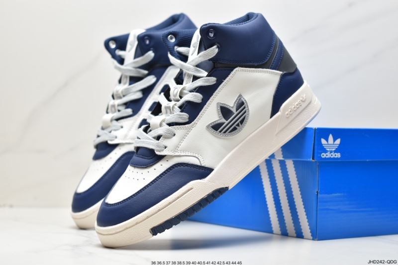 Adidas Sneakers